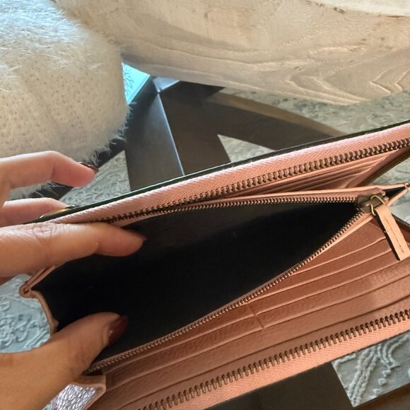 Gucci Blind for Love Wristlet - Picture 8 of 13